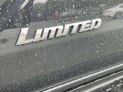 Used 2025 Toyota 4Runner Limited AWD/4WD image 7
