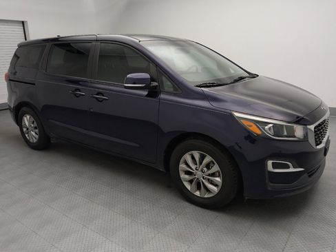 Used 2021 Kia Sedona LX FWD image 11