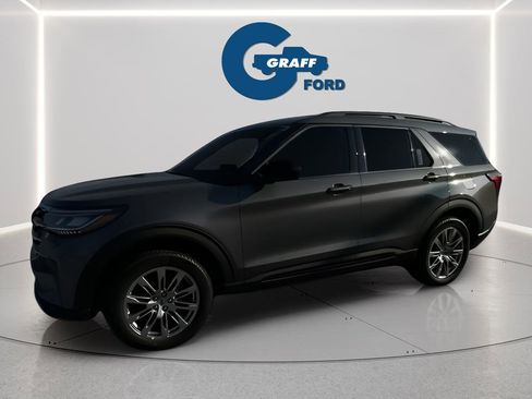 New 2026 Ford Explorer Active w/ Active Comfort Package image 2