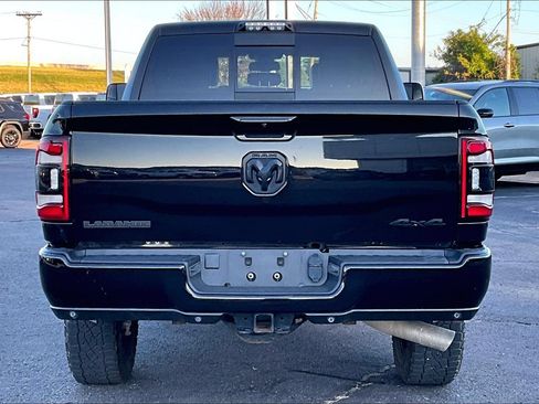 Used 2021 RAM 2500 Laramie w/ Night Edition AWD/4WD image 4