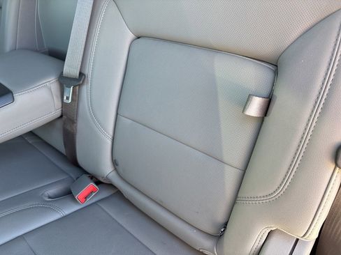 Used 2022 Chevrolet Silverado 1500 LTZ image 36