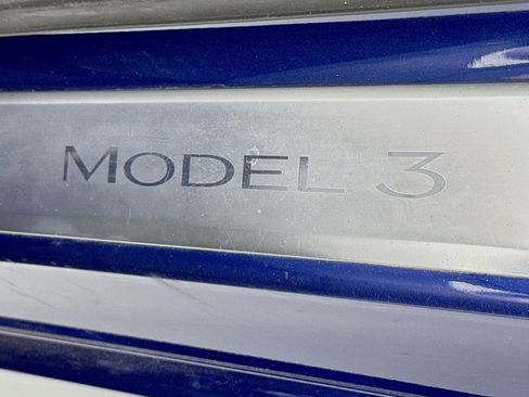 Used 2020 Tesla Model 3 Long Range image 8