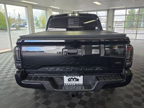 Used 2019 Toyota Tacoma TRD Off-Road image 4