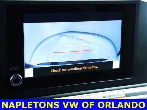 Used 2025 Toyota Tacoma SR5 AWD/4WD image 16
