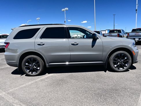 Used 2023 Dodge Durango GT w/ Blacktop Package AWD/4WD image 5