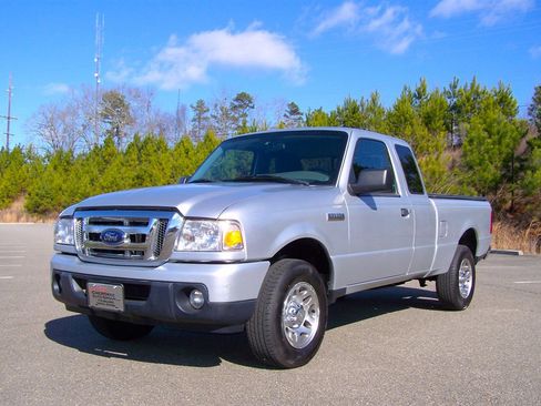 Used 2010 Ford Ranger XLT image 3