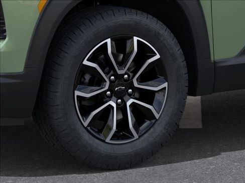 New 2026 Chevrolet TrailBlazer ACTIV w/ Convenience Package FWD image 9