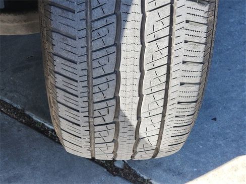 Certified 2022 Chevrolet Silverado 1500 LT image 11