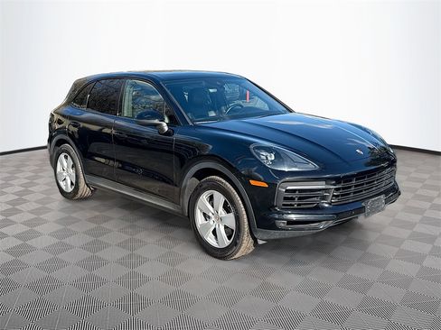 Used 2019 Porsche Cayenne image 4