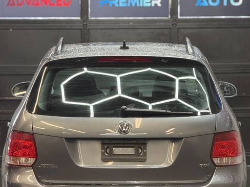 Used 2014 Volkswagen Jetta TDI image 10