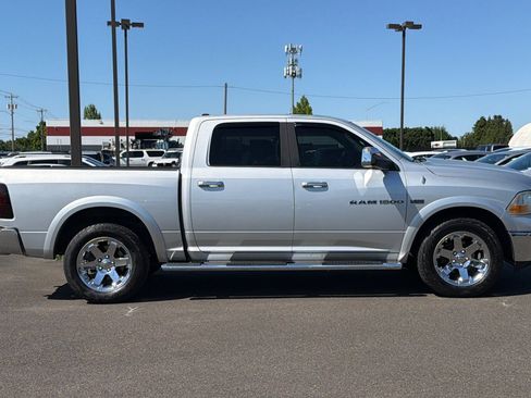 Used 2011 RAM 1500 Laramie AWD/4WD image 3