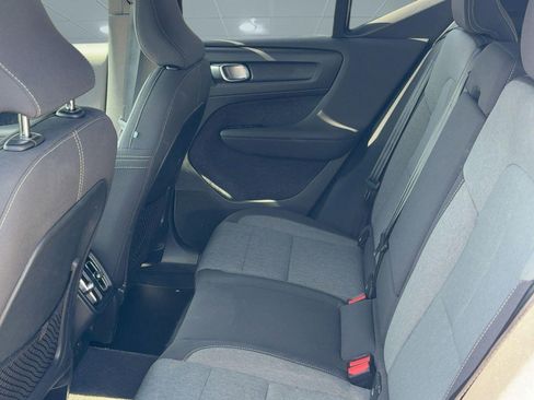 Certified 2024 Volvo XC40 B5 Core image 14