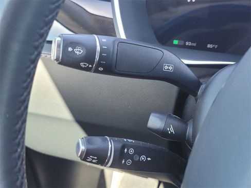 Used 2015 Tesla Model S image 32