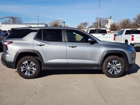 Used 2025 Chevrolet Equinox LT image 5