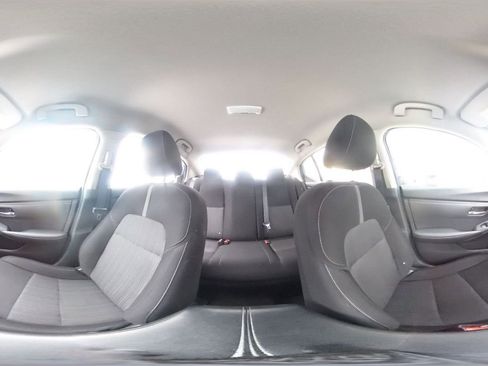 Used 2025 Nissan Sentra SV image 40