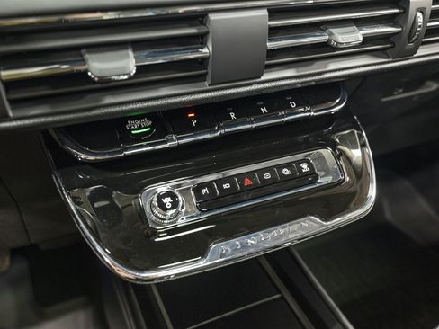 Used 2025 Lincoln Corsair Grand Touring w/ Equipment Group 301A image 22