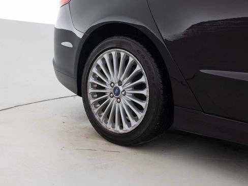 Used 2016 Ford Fusion Titanium image 19