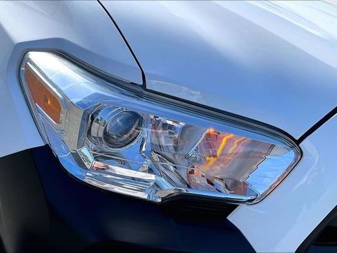 Used 2019 Toyota Tacoma SR AWD/4WD image 26