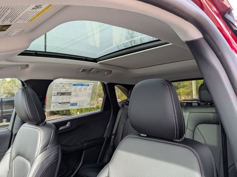 New 2026 Ford Escape SE w/ PHEV Premium Package image 27