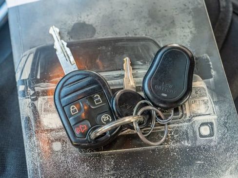 Used 2015 Ford F250 Lariat w/ Lariat Ultimate Package image 50