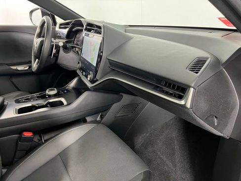 Used 2023 Lexus RZ 450e Premium image 33