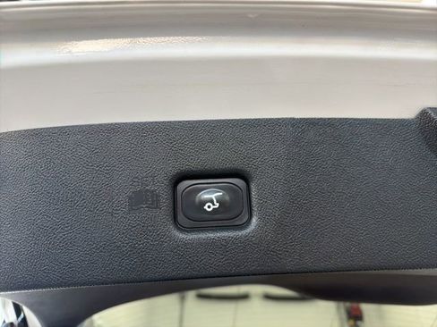 Used 2023 Lincoln Nautilus Reserve AWD/4WD image 10