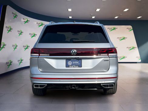 Certified 2024 Volkswagen Atlas SEL Premium R-Line image 7