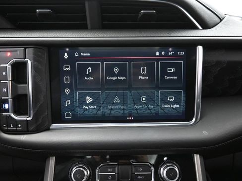 Used 2023 GMC Yukon Denali image 9