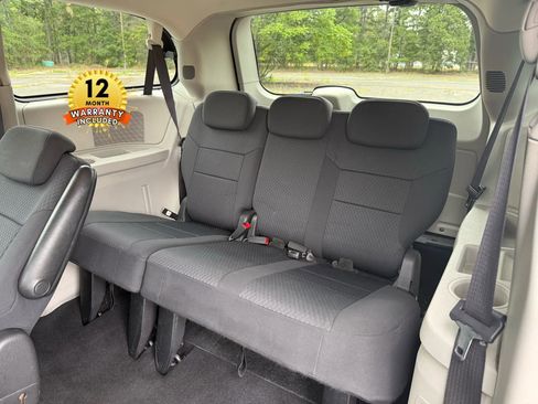 Used 2010 Dodge Grand Caravan SE w/ Climate Group image 65