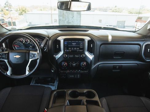 Used 2019 Chevrolet Silverado 1500 LT w/ Texas Edition image 9