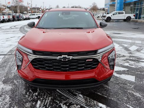 New 2026 Chevrolet Trax RS w/ Sunroof Package image 28