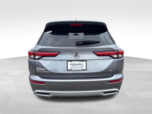 Used 2022 Mitsubishi Outlander SE FWD image 4
