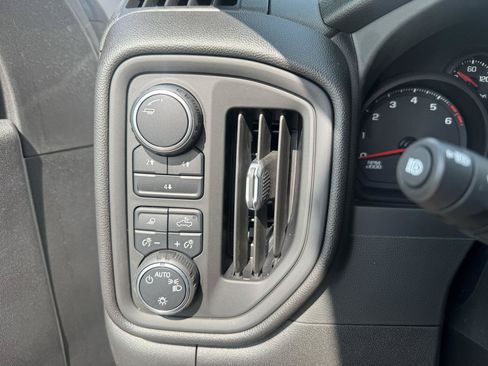 Used 2025 Chevrolet Silverado 2500 W/T w/ WT/CX Safety Package AWD/4WD image 28