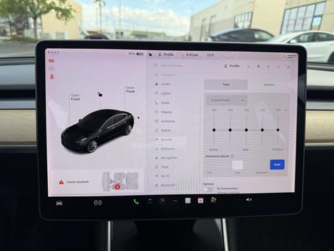 Used 2019 Tesla Model 3 Standard Range Plus image 12