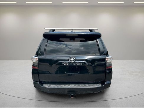 Used 2019 Toyota 4Runner SR5 AWD/4WD image 4