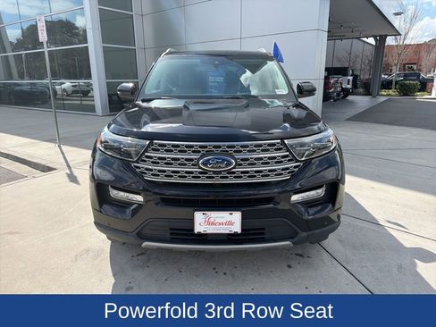 Used 2022 Ford Explorer Limited w/ Limited Technology Package image 3