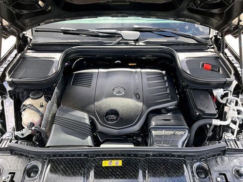 Certified 2024 Mercedes-Benz GLS 450 4MATIC image 11