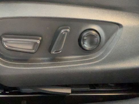 Certified 2021 Toyota Camry SE FWD image 19