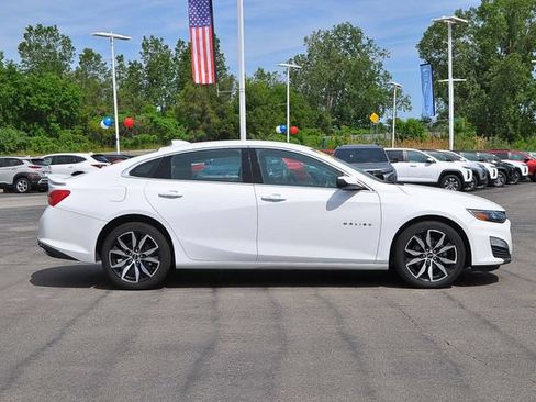 Used 2024 Chevrolet Malibu RS FWD image 2