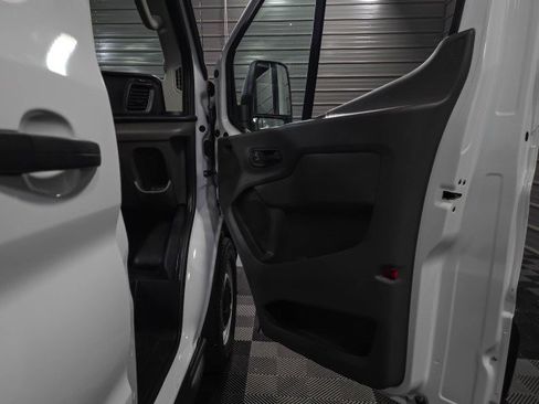 Used 2024 Ford Transit 250 148 Medium Roof image 30