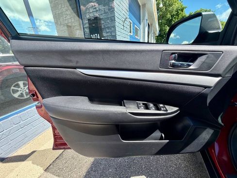 Used 2014 Subaru Outback 2.5i Premium w/ Moonroof Package AWD/4WD image 27