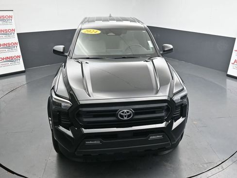 Used 2024 Toyota Tacoma SR5 image 28
