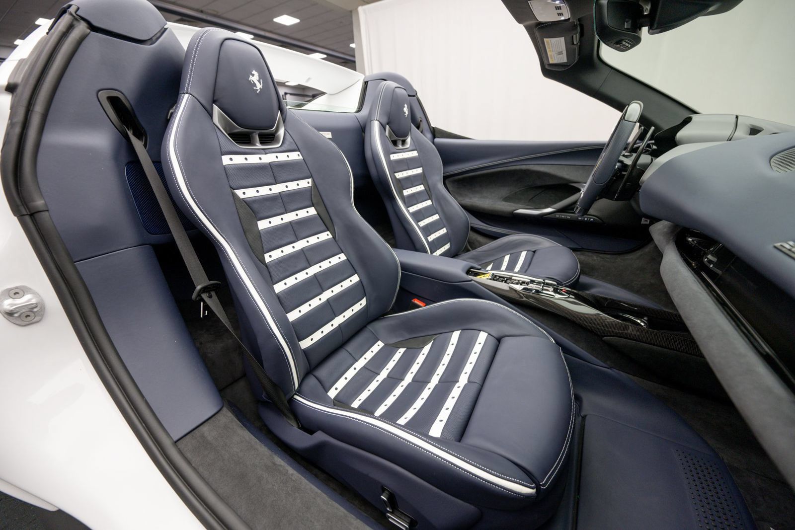Used 2026 Ferrari 296 GTS RWD image 23