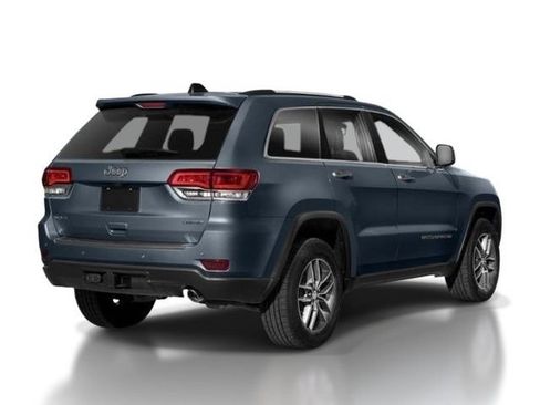 Used 2019 Jeep Grand Cherokee Limited AWD/4WD image 2