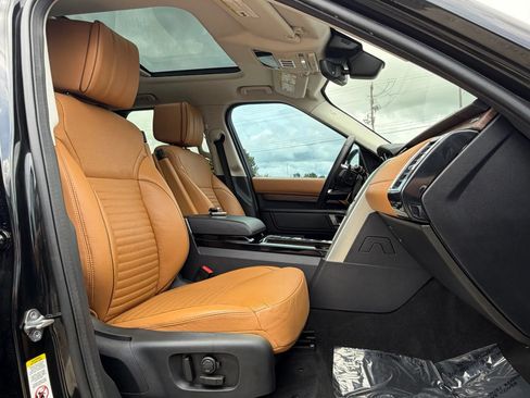 Used 2017 Land Rover Discovery HSE Luxury AWD/4WD image 20