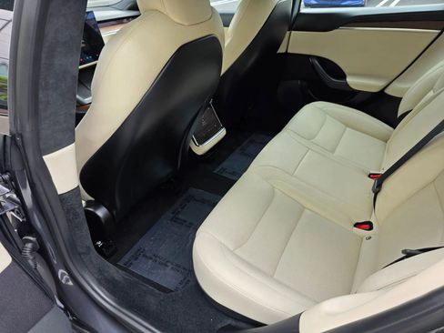 Used 2023 Tesla Model S AWD/4WD image 11