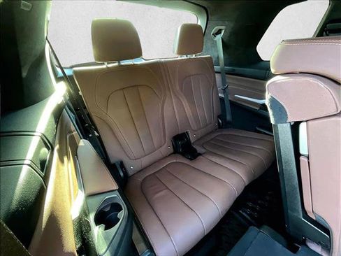 Used 2022 BMW X7 xDrive40i w/ Executive Package AWD/4WD image 30