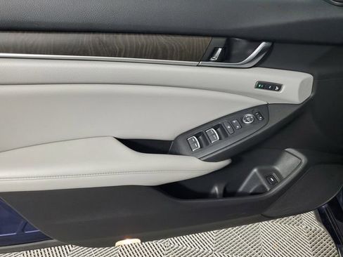 Used 2020 Honda Accord Touring image 18