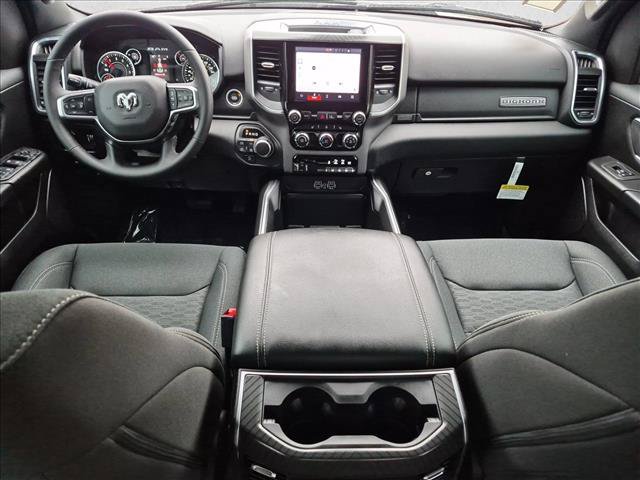 Used 2025 RAM 1500 Big Horn AWD/4WD image 17