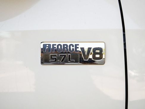 Used 2015 Toyota Tundra Limited w/ Limited Premium Package RWD image 10